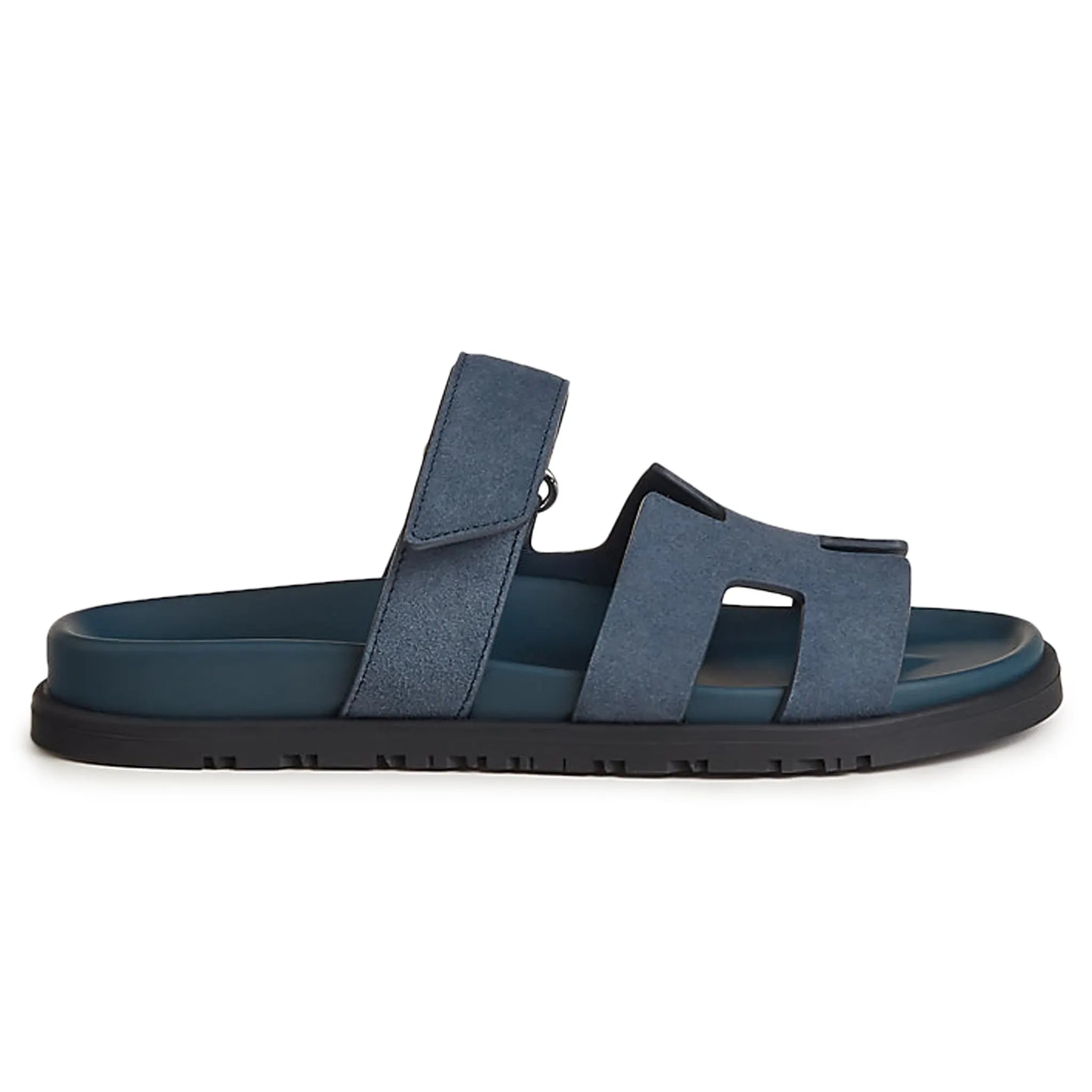Side view of Hermes Paris Chypre Calfskin Blue Sandal H222297ZvQ9355
