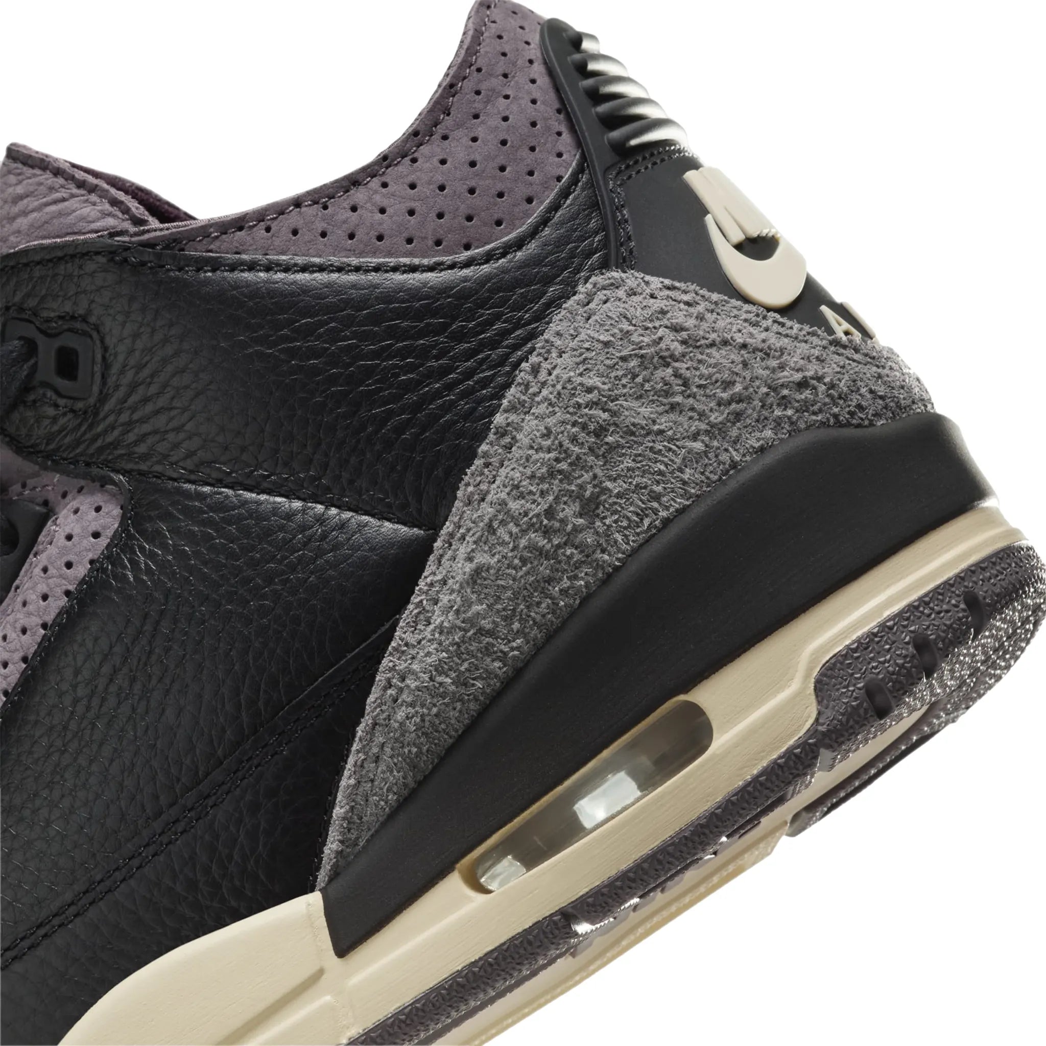 Heel view of A Ma Maniére x Air Jordan 3 Retro Black Violet Ore (W) FZ4811-001