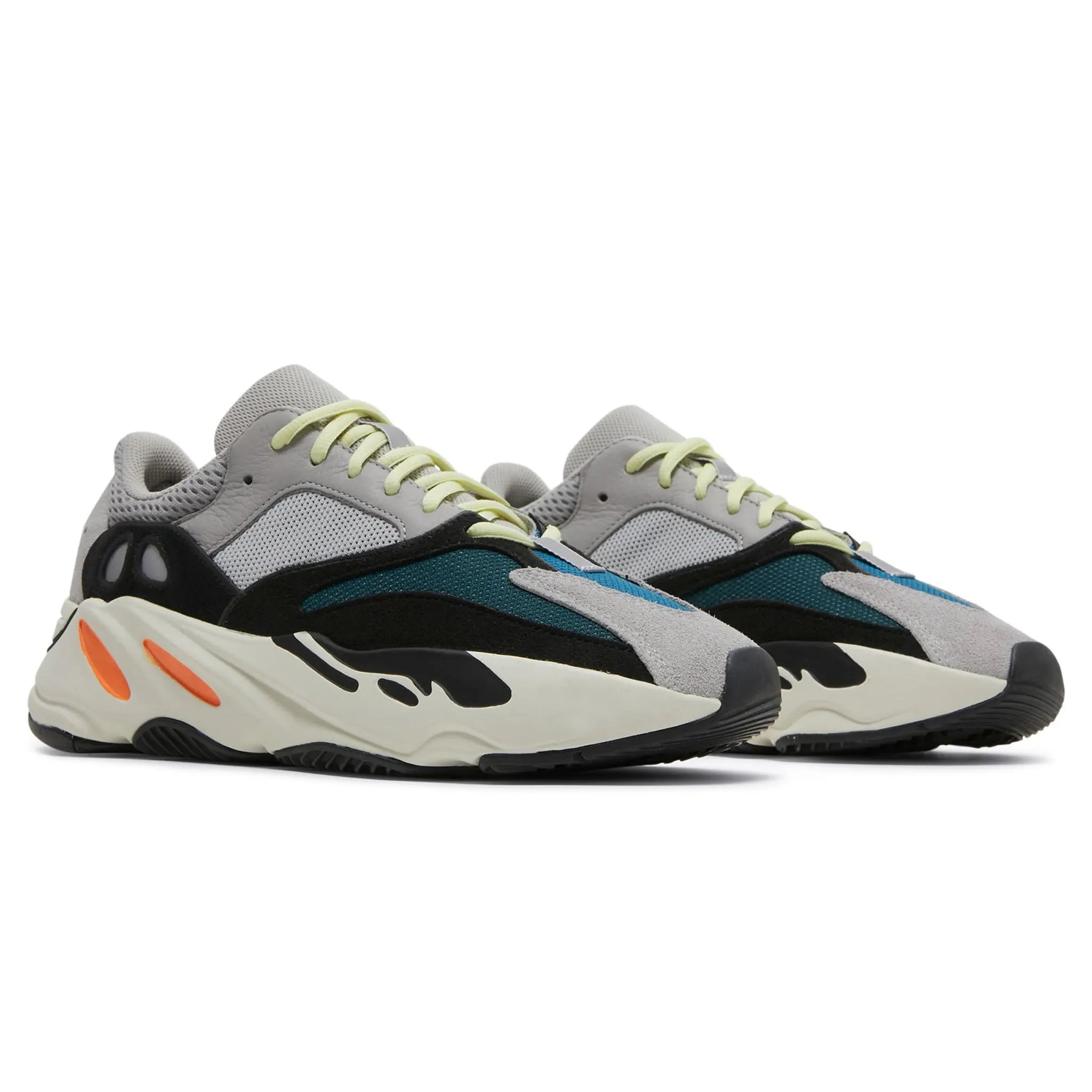 adidas yeezy 700 boost wave runner  2017 2023  b75571 front side