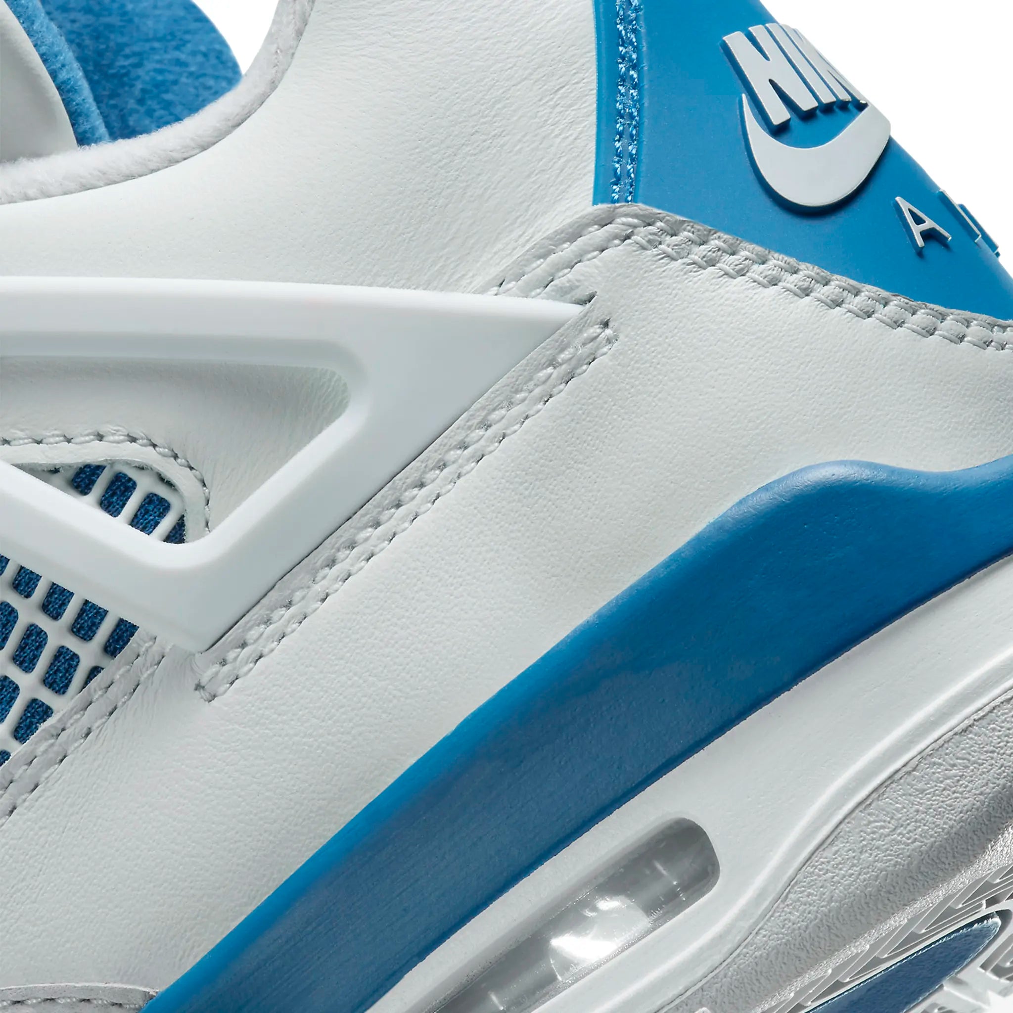 Detail view of Air Jordan 4 Retro Military Blue (GS) HF4281-141