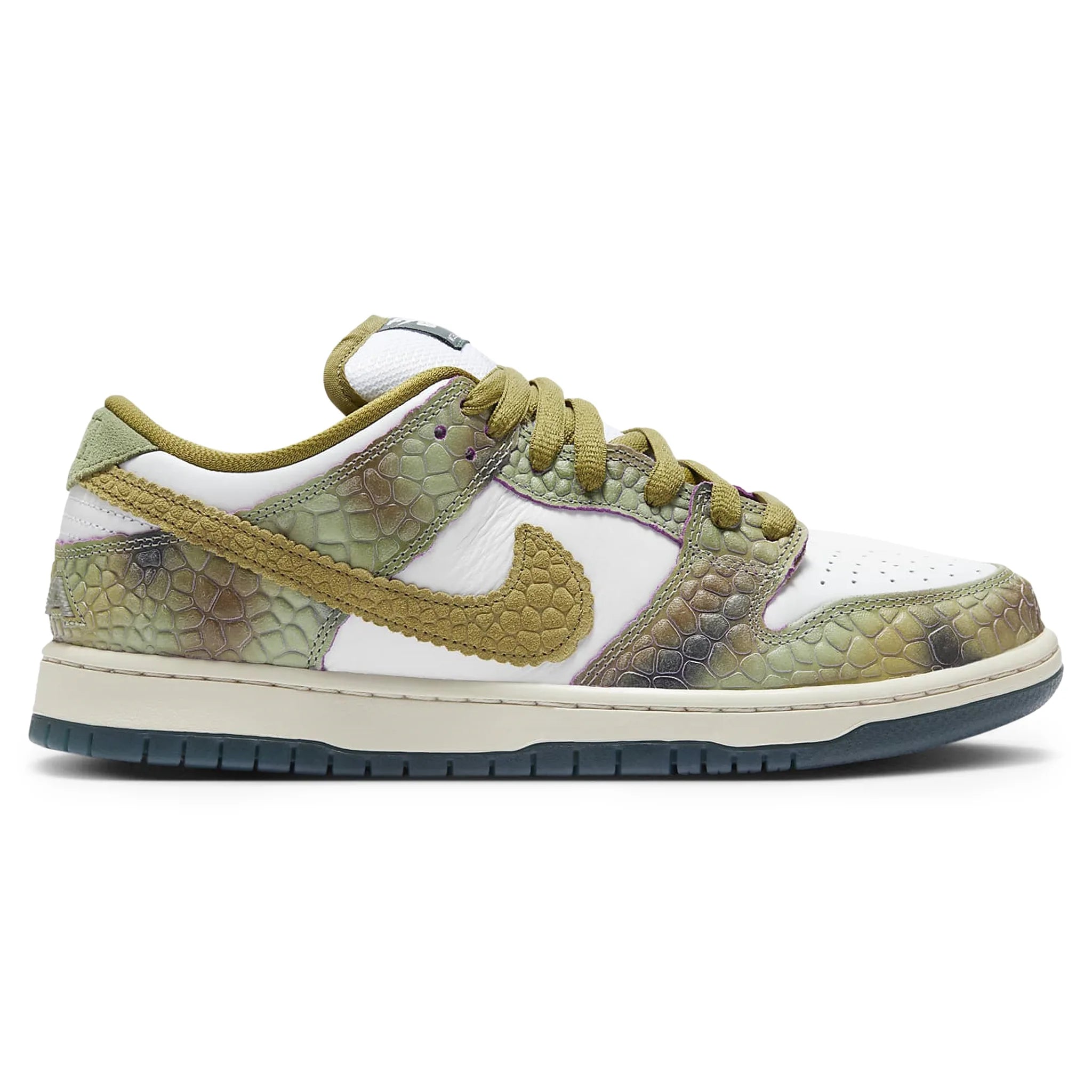 Side view of Alexis Sablone x Nike SB Dunk Low Chameleon HJ3386-300