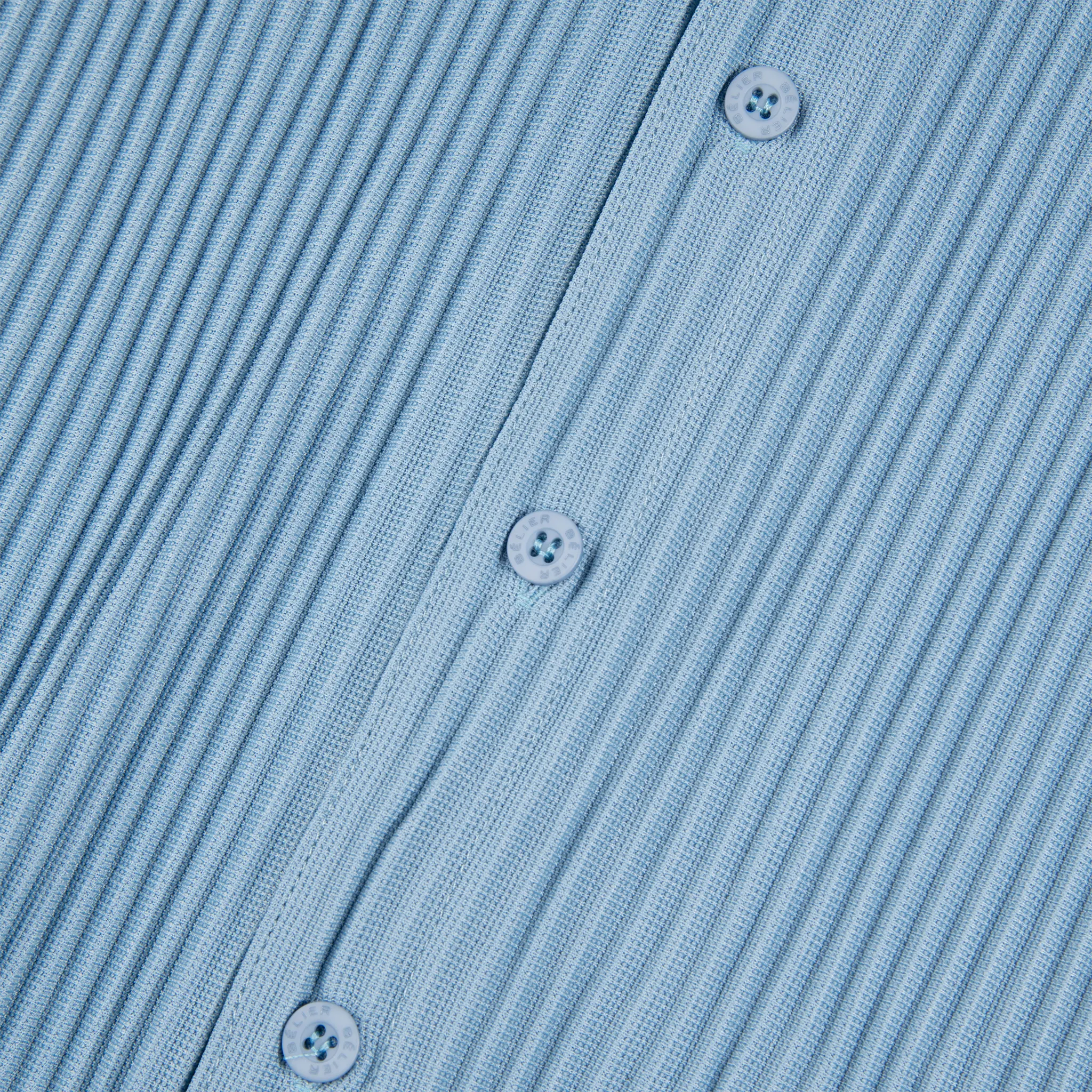Detail view of Belier Pleated Short Sleeve Light Blue Resort Shirt BM-073