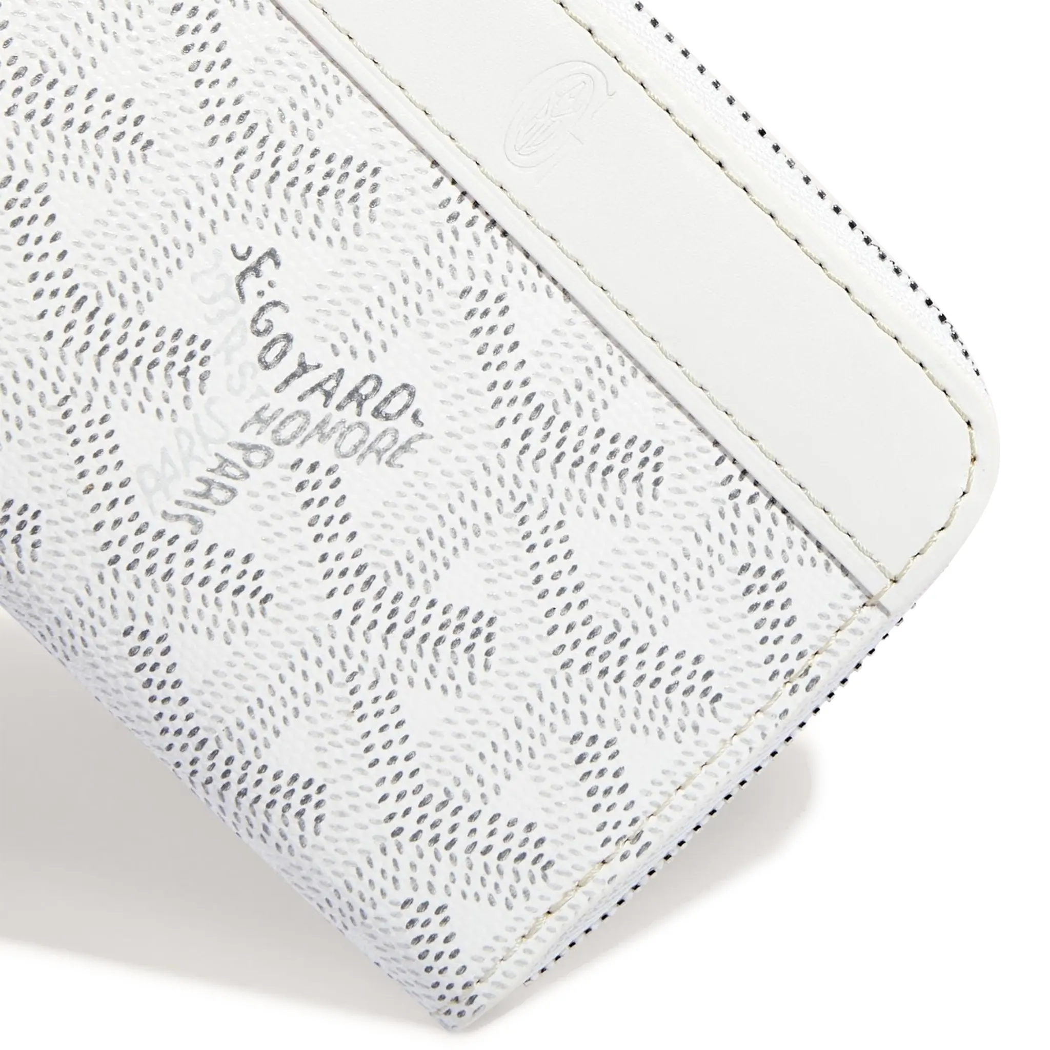 Detail view of Goyard Matignon White Mini Wallet MATIGNMINTY50CL50P