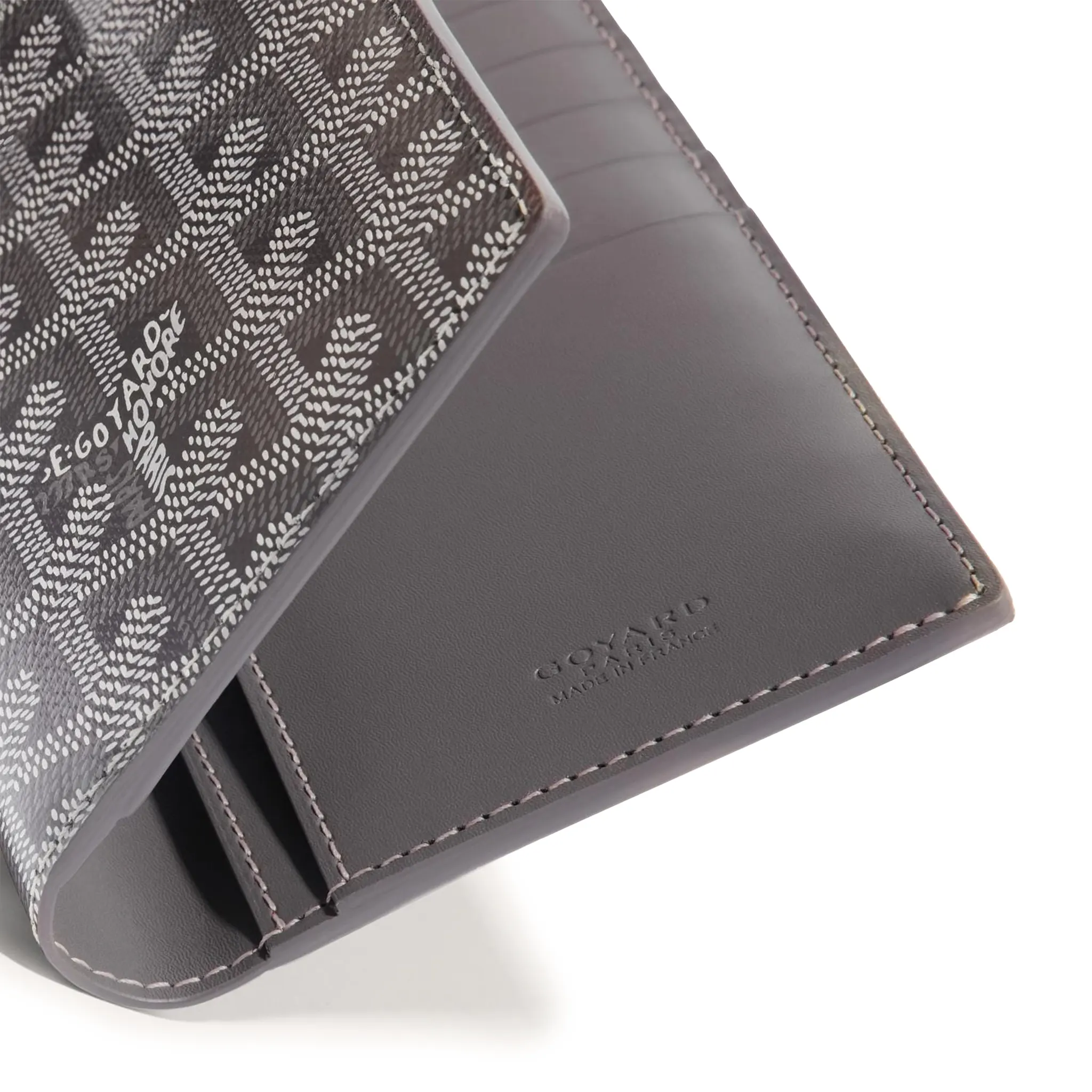 Detail view of Goyard Saint-Roch Wallet Grey STROC2PMLTY51CL51X