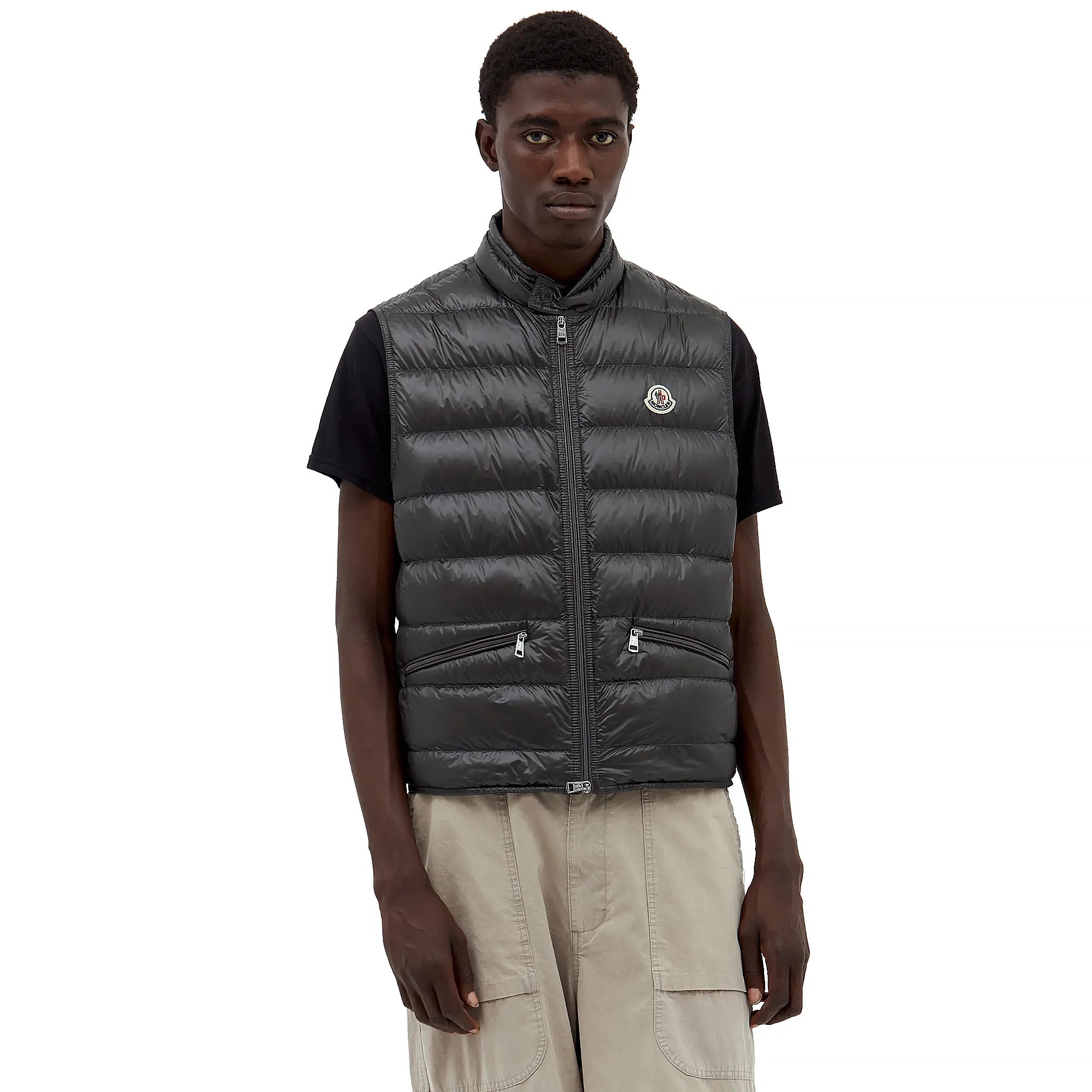 Model front view of Moncler Gui Grey Gilet 1A1070053029