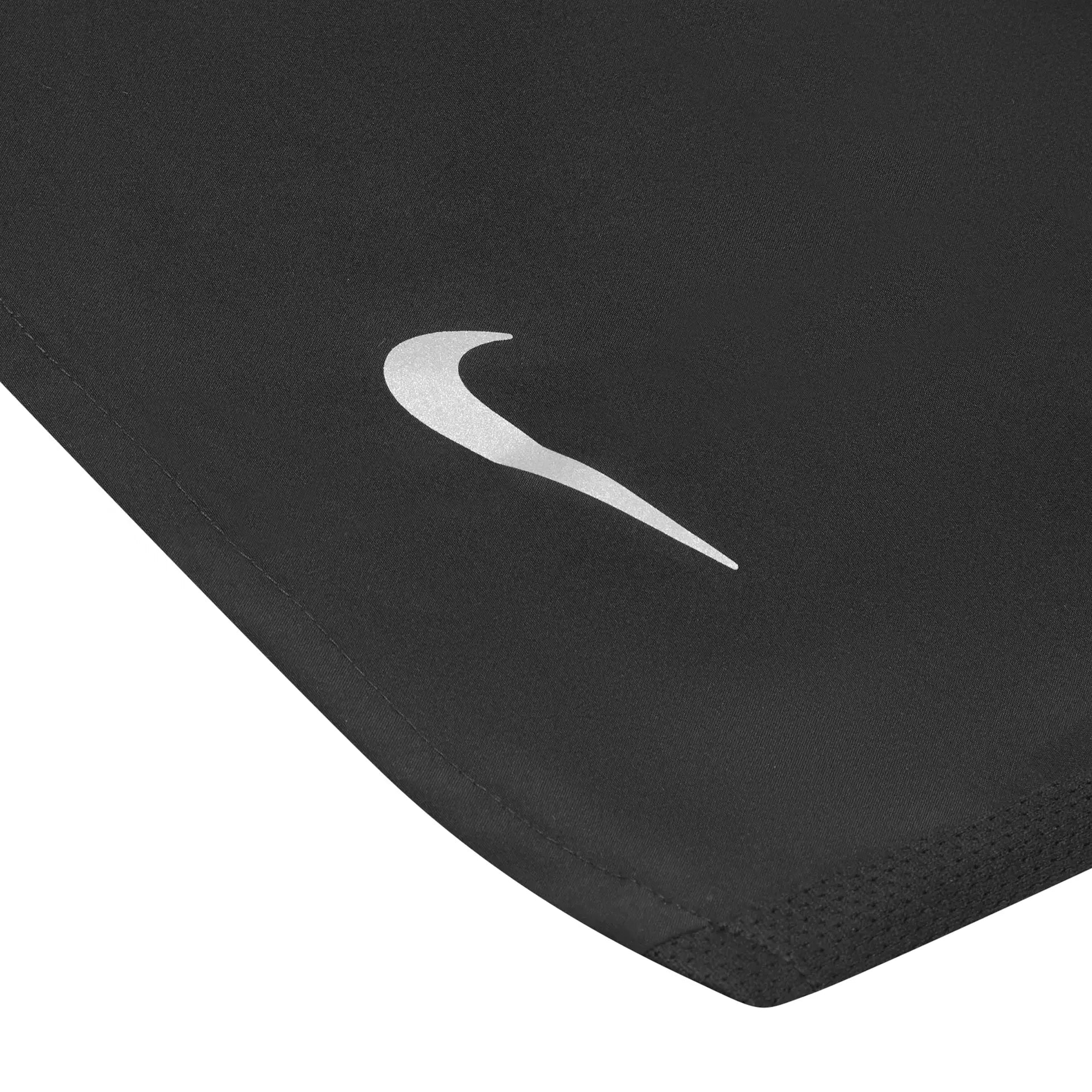 Logo view of Nike Flash Miler Black T-Shirts & Shorts FN3052-010 | FN3049-010