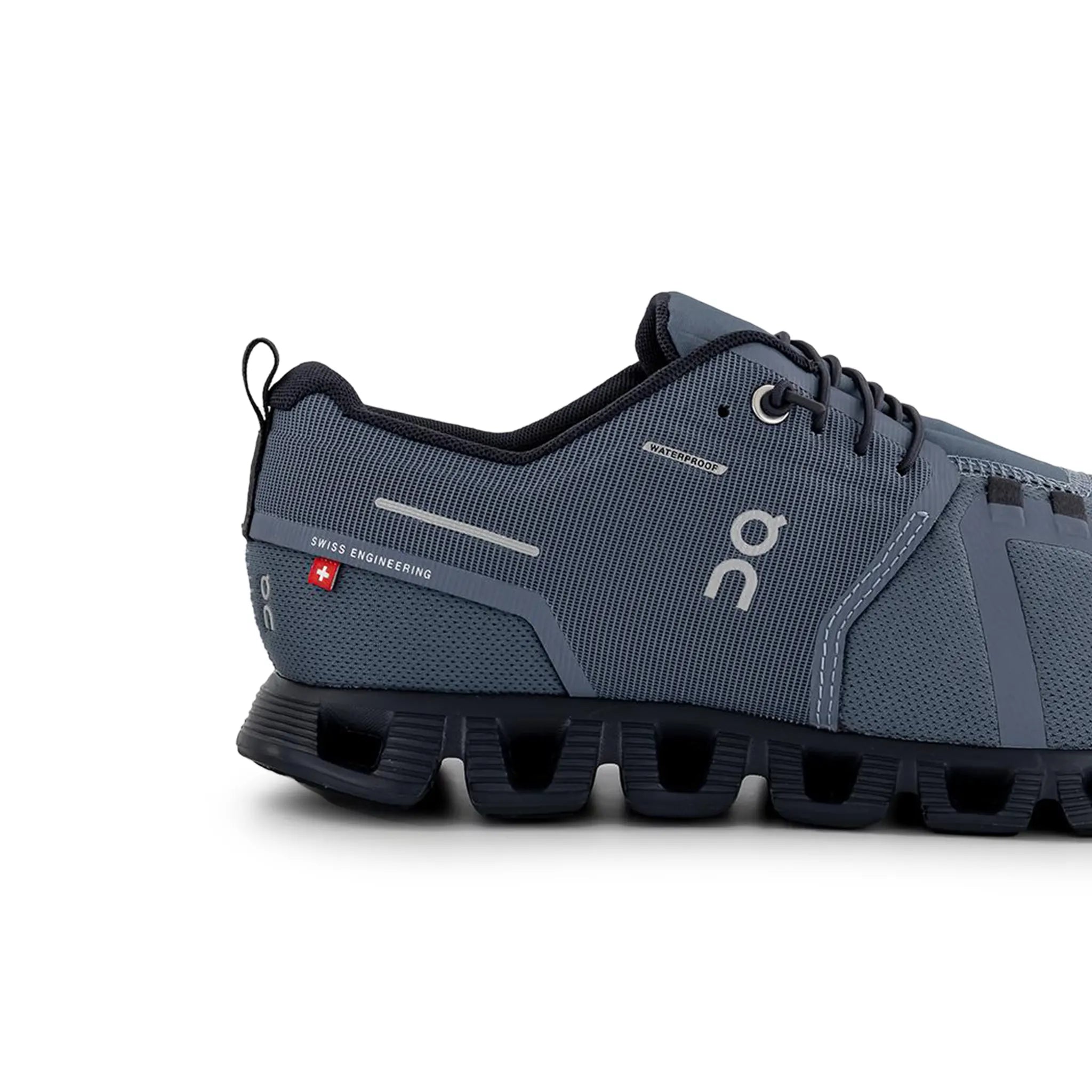 On Running Cloud 5 Waterproof Metal Navy