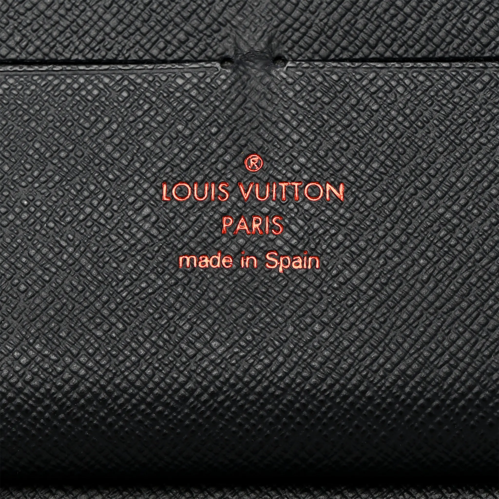 Detail view of Preloved - Louis Vuitton Monogram Upside Down Zippy Organiser Wallet M62931